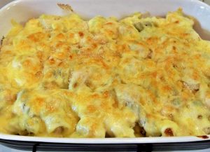 Chicken and Leek Pasta Bake - a family favourite! | Fab Food 4 All