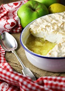 Apple Meringue - a quick & easy family dessert! Fab Food 4 All