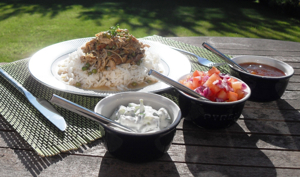 slow cooked pulled chicken curry