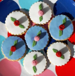 Blue fondant, Kath Kidstone, rose design,