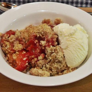 Plum Crumble with cinnamon, comfort food, school dinners