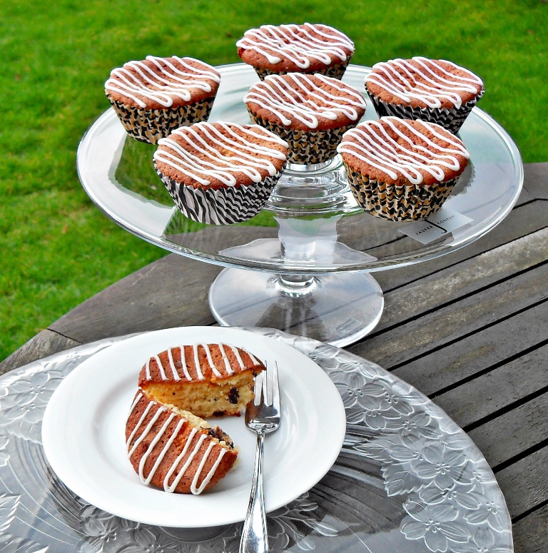 National Marmalade Week, cupcakes, quick, easy, gooey, Jasper Conran glass cake stand, chocolate orange