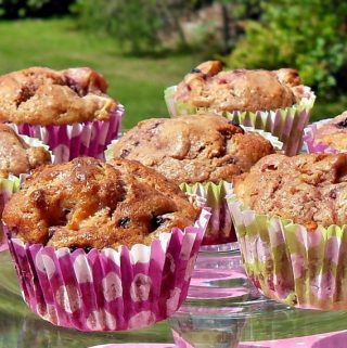Blackberry, Apple & Speculaas Muffins, healthy, nutritious, 5-a-day, snack, packed lunch, high fibre, vegetarian