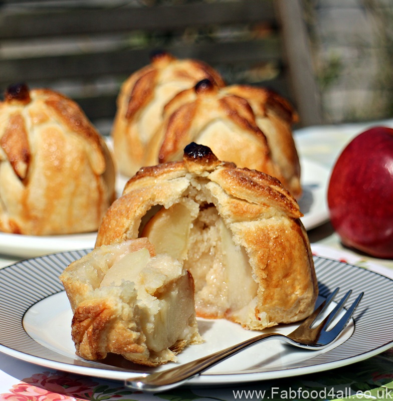 Apple & Marzipan Dumplings, puff pastry, homemade marzipan, pudding, dessert, recipe, old fashioned, apple purses, apples in eiderdowns, apples in pastry