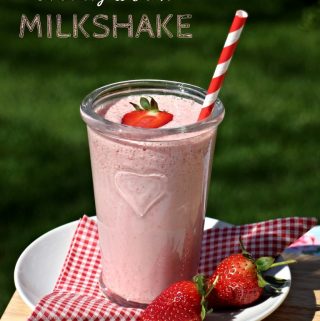 Strawberry & Coconut Milkshake, smoothie, drink, shake, strawberries, coconut