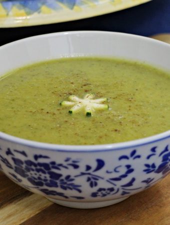 Caramelised Courgette Soup has a beautiful depth of flavour! - Fab Food 4 All