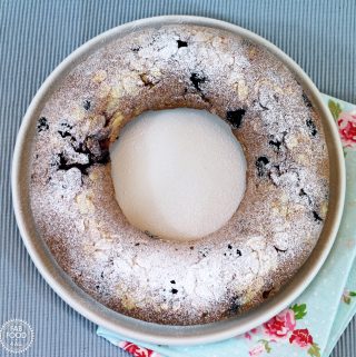 Blackberry and Apple Cake