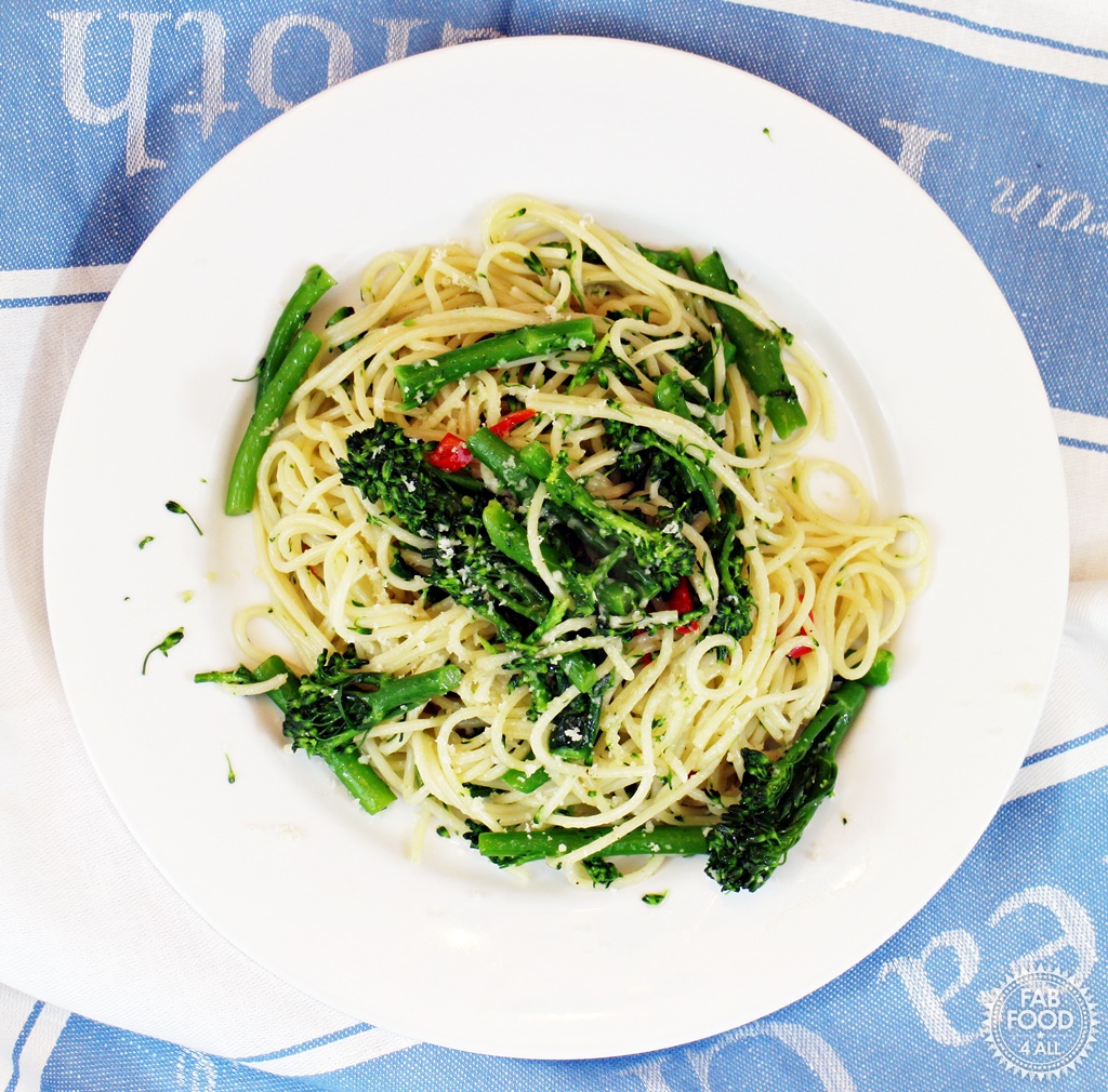 Tenderstem Brocolli with Chilli and Galic Spaghetti - Fab Food 4 All