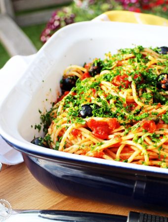 Italian Tomato Spaghetti with Bertolli - Fab Food 4 All