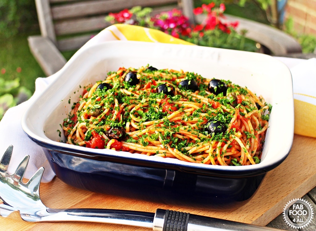 Italian Tomato Spaghetti with Bertolli - Fab Food 4 All