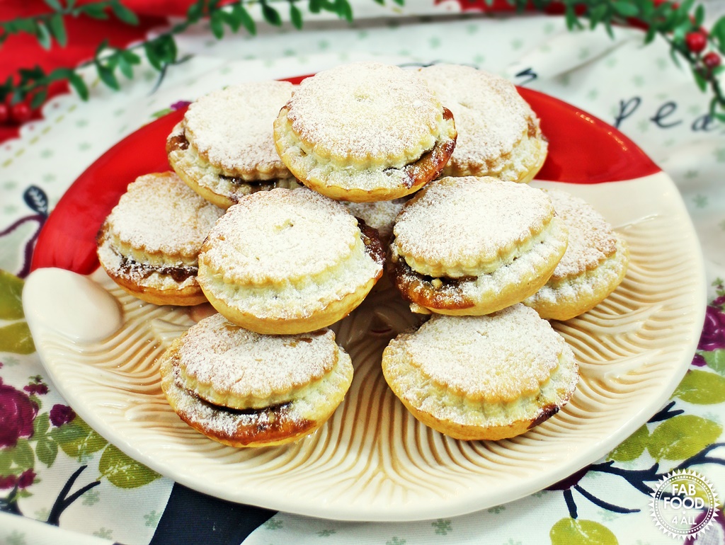 Cheat's Mince Pies with a Secret Twist - Fab Food 4 All