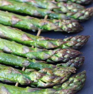How to BBQ Asparagus @fabfood4all