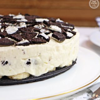 Banoreo Cheesecake on serving platter.