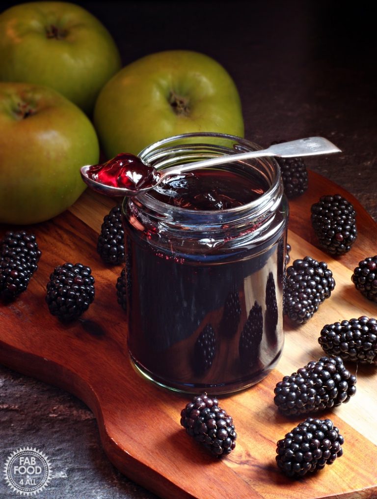 Easy Blackberry & Apple Jelly utterly delicious! Fab Food 4 All