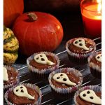 Easy Halloween Ghost Cupcakes on a baking try - Pinterest Image.