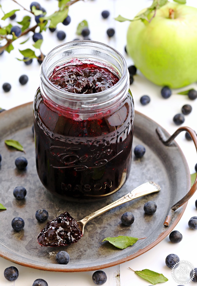 Sloe Apple Jam Video Tutorial Pitting Hacks Fab Food 4 All