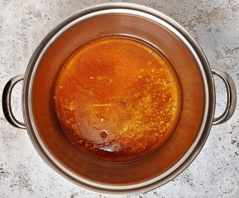 Easy Green Tomato Chutney with Fig (1st Prize Winning)