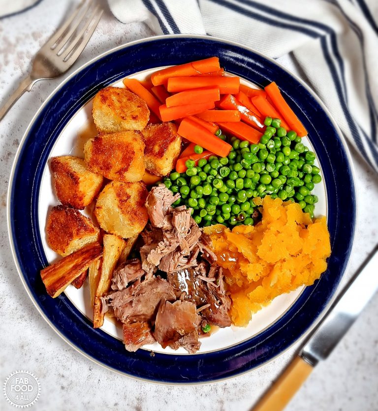 Easy 2 Ingredient Slow Cooker Roast Lamb | Fab Food 4 All